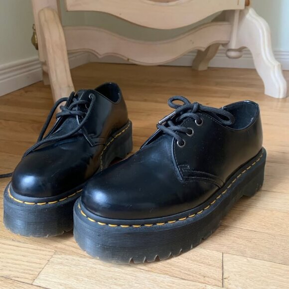 Women's Size 8 Dr. Martens - Platform 8053 - Picture 4 of 8